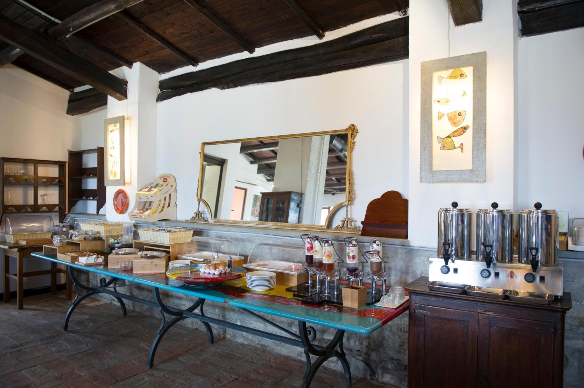 Il Poggio Dei Pettirossi Guest House Беваня Екстериор снимка